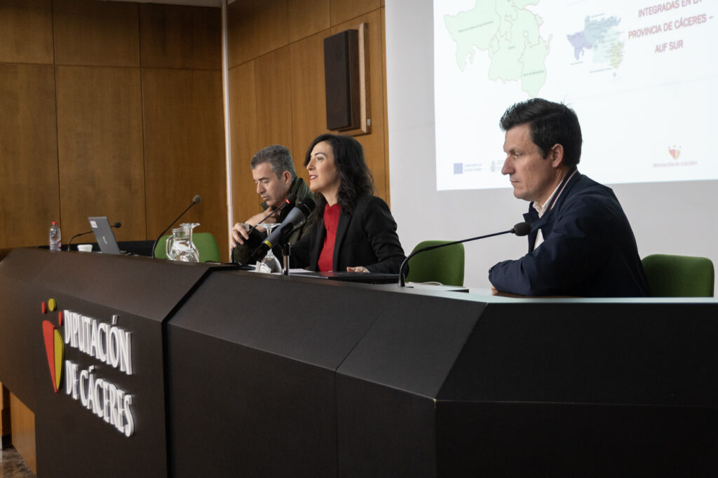La vicepresidenta primera ha convocado